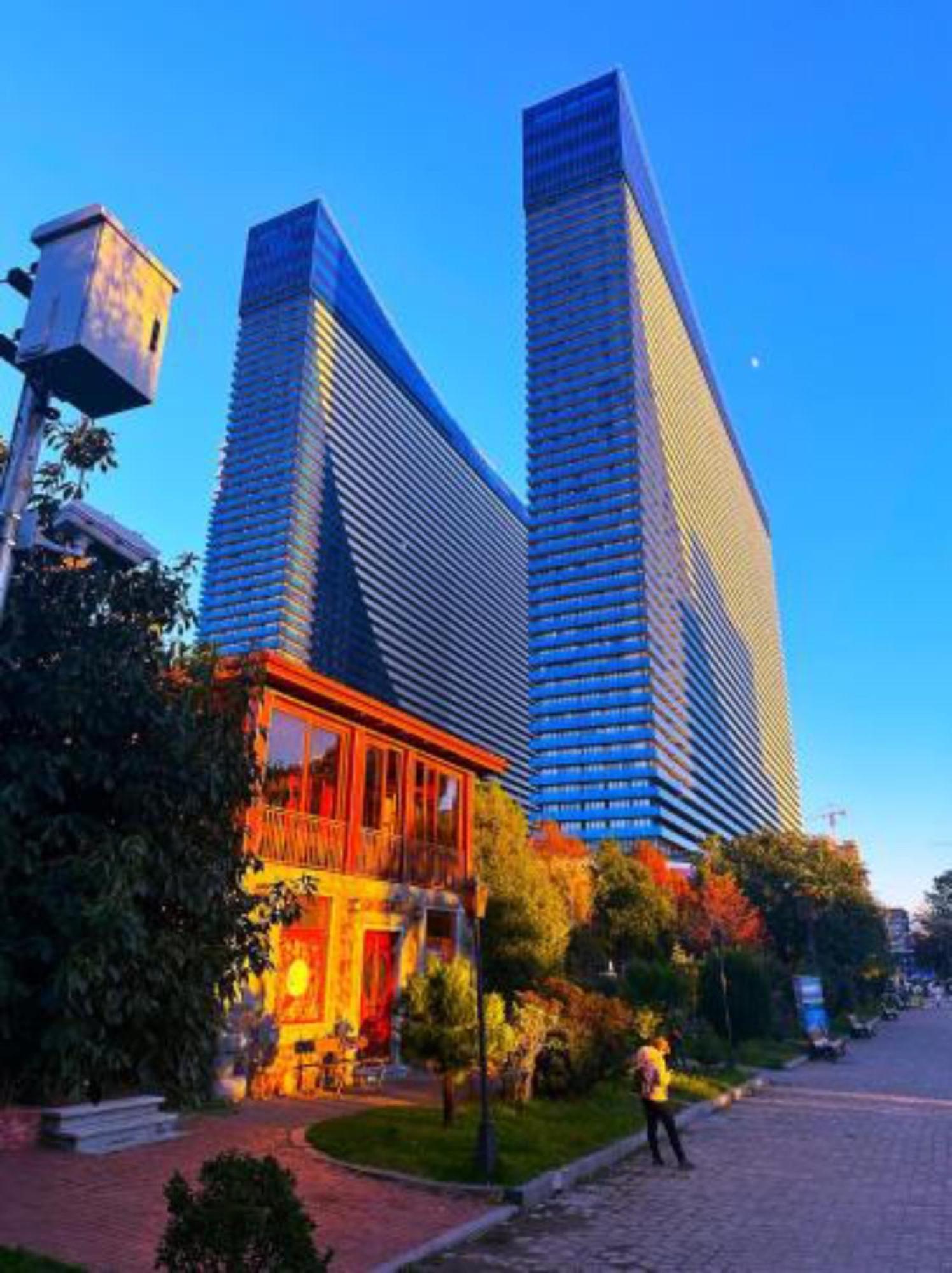 شقة Orbi City Panorama Vip باتومي المظهر الخارجي الصورة