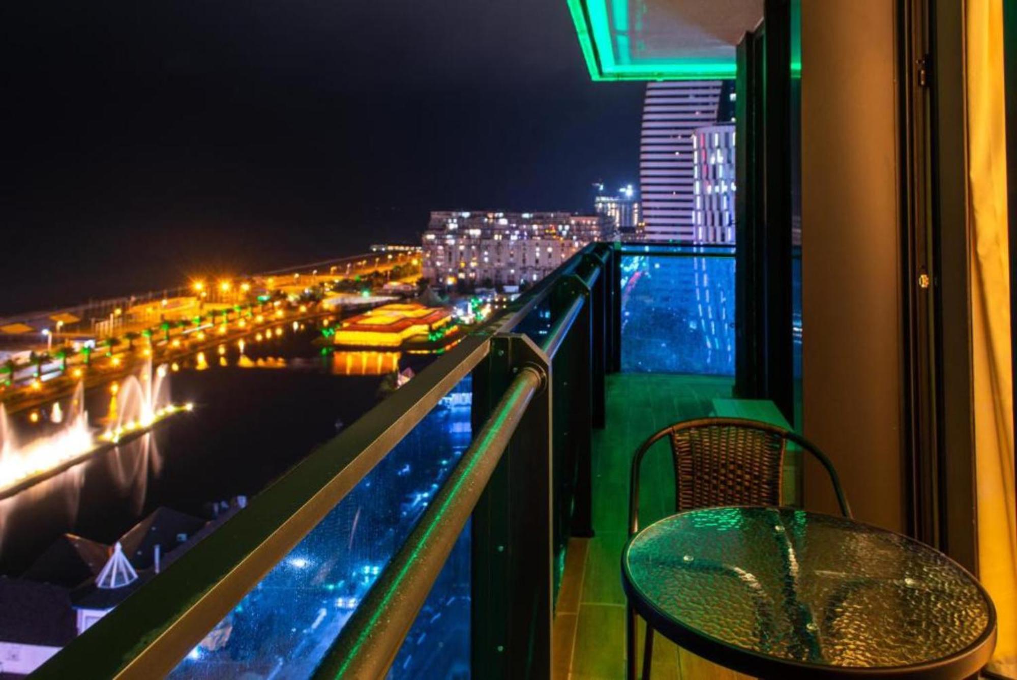 شقة Orbi City Panorama Vip باتومي المظهر الخارجي الصورة